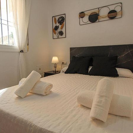 4 Bedroom Gorgeous Home In Sedella Exterior foto